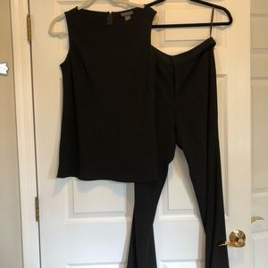 Black sleeveless pant suit